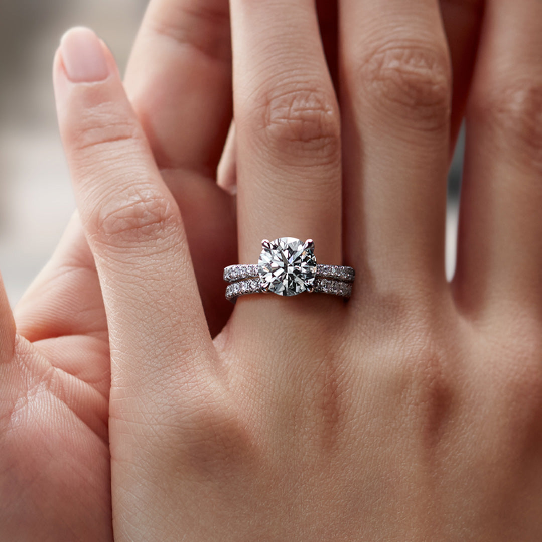 How Should An Engagement Ring Fit?